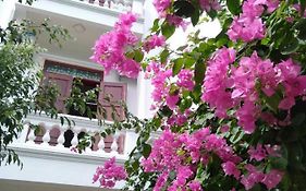Nhà nghỉ Bolero bình dân